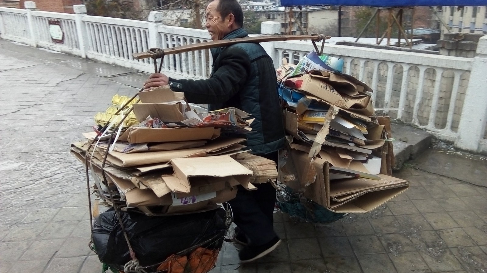 父親的節(jié)儉